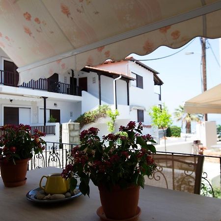 Beachfront deluxe apt. Pefkochori Exterior foto
